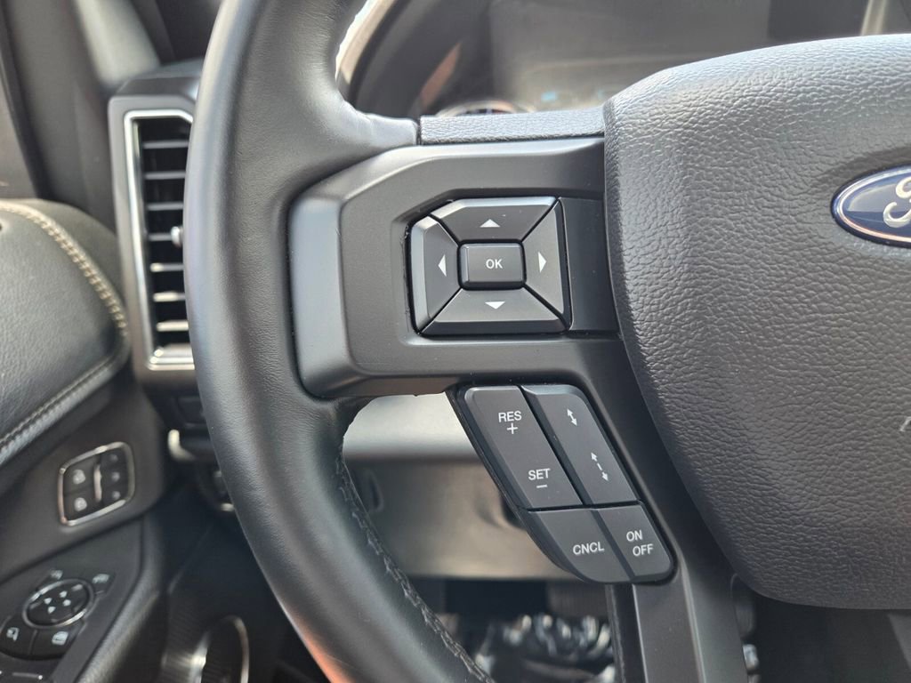 Used 2018 Ford Expedition Limited w/ Equipment Group 301A RWD image 31