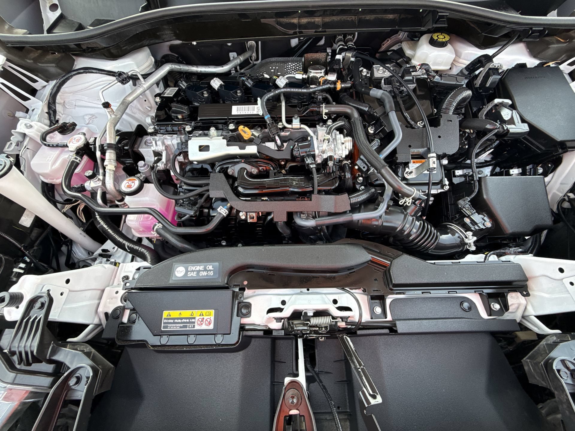 Certified 2025 Toyota Corolla Cross AWD Hybrid image 17