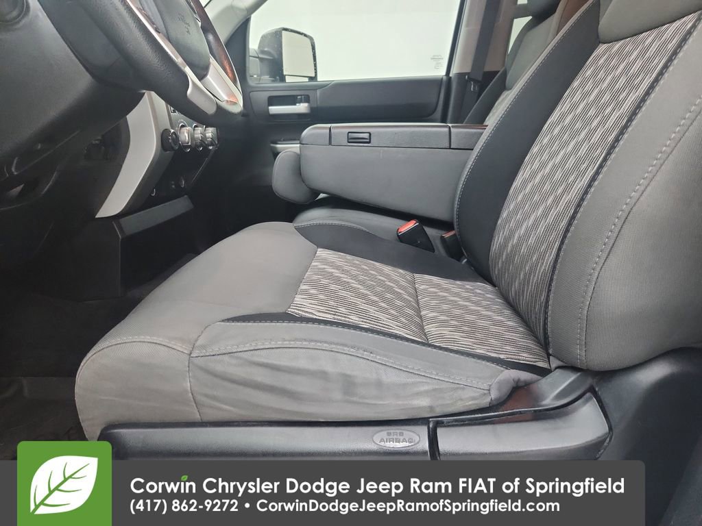 Used 2019 Toyota Tundra SR5 AWD/4WD image 19