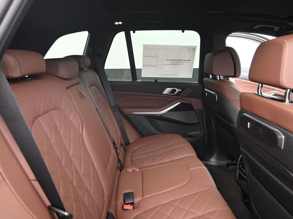 New 2026 BMW X5 M60i w/ Executive Package image 25