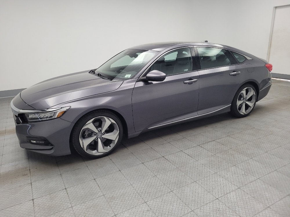 Used 2018 Honda Accord Touring image 2