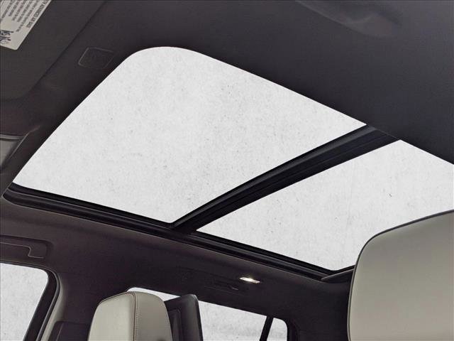 Used 2021 GMC Yukon SLT w/ SLT Luxury Plus Package image 17