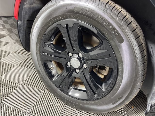 Used 2023 Dodge Charger SXT RWD image 16