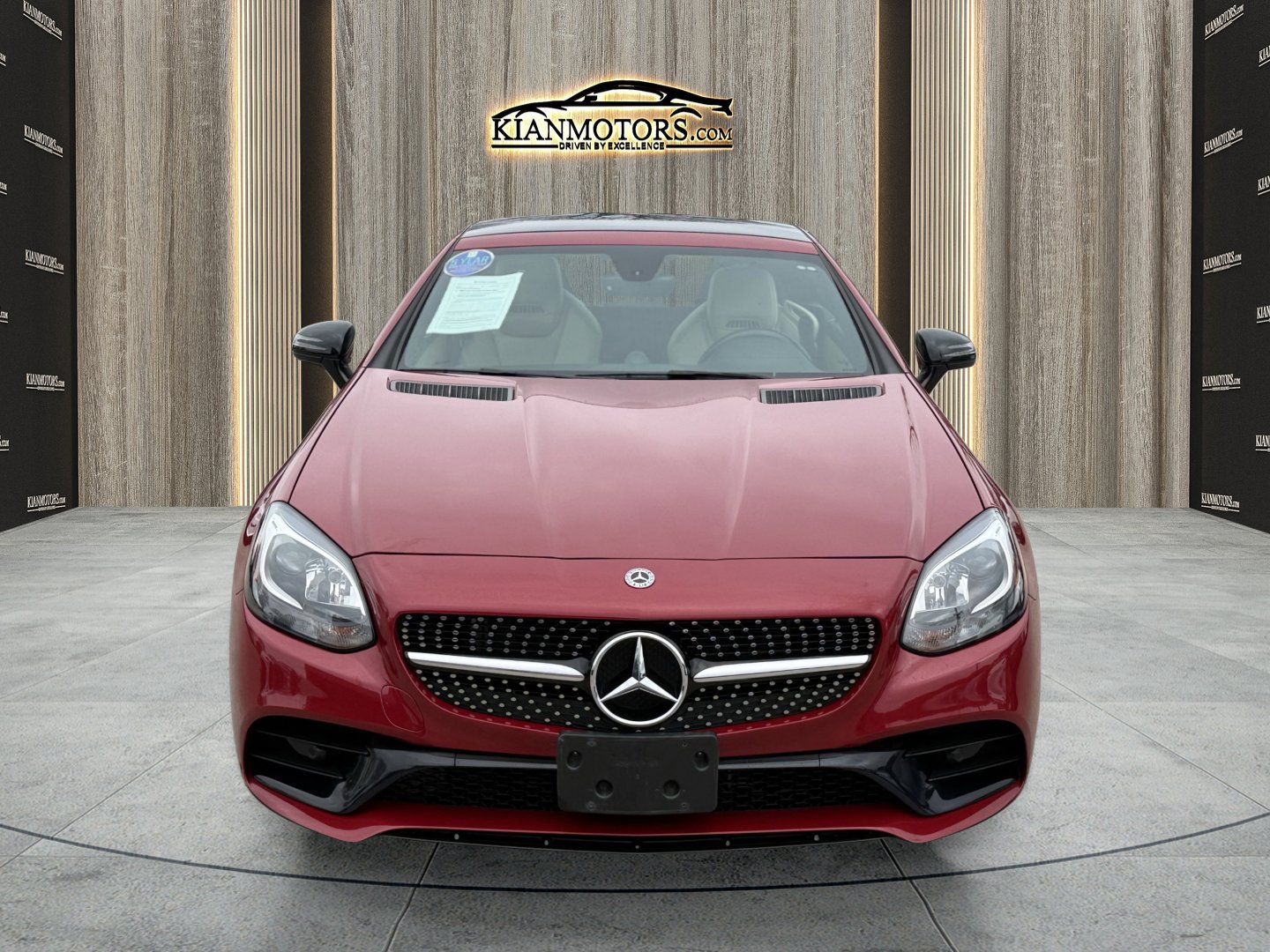 Used 2020 Mercedes-Benz SLC 300 w/ Premium Package image 4