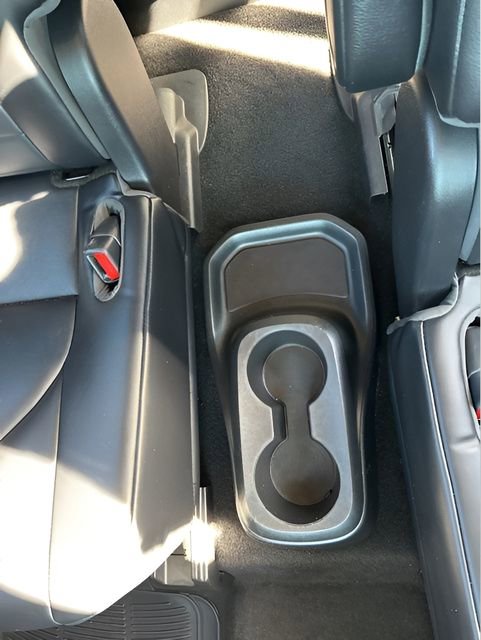 Used 2023 Toyota Highlander XLE AWD/4WD image 38