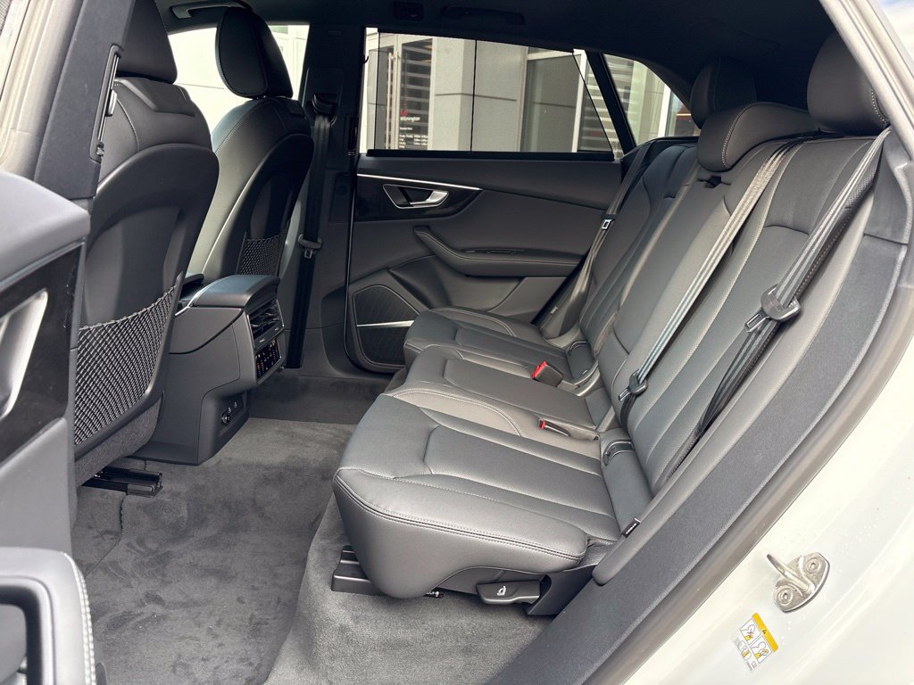 New 2027 Audi Q8 Premium Plus AWD/4WD image 32
