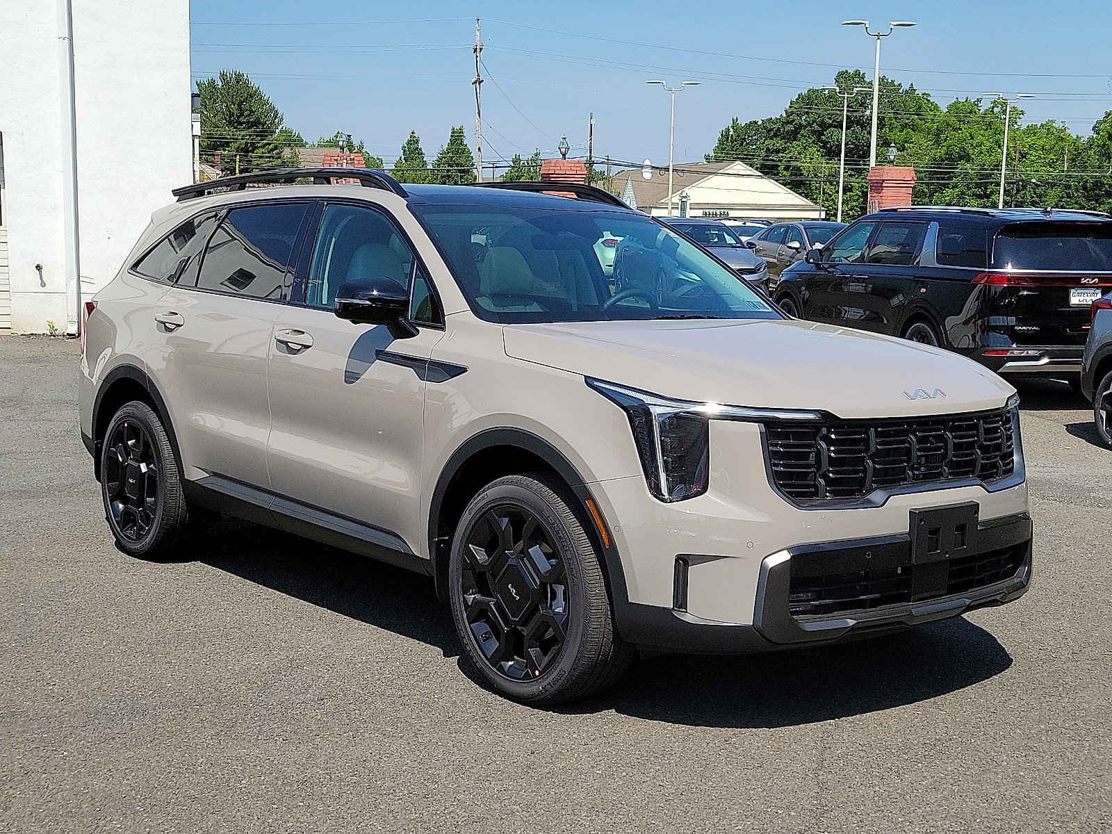 Used 2024 Kia Sorento SX image 1