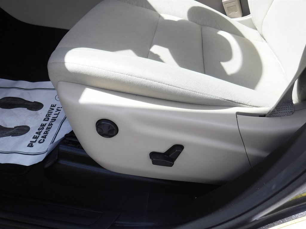 Used 2021 Dodge Durango SXT image 13