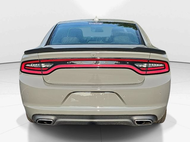 Used 2023 Dodge Charger SXT w/ Blacktop Package RWD image 4