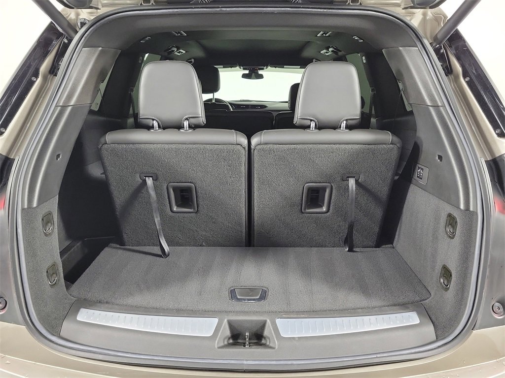 Certified 2023 Cadillac XT6 Luxury image 8