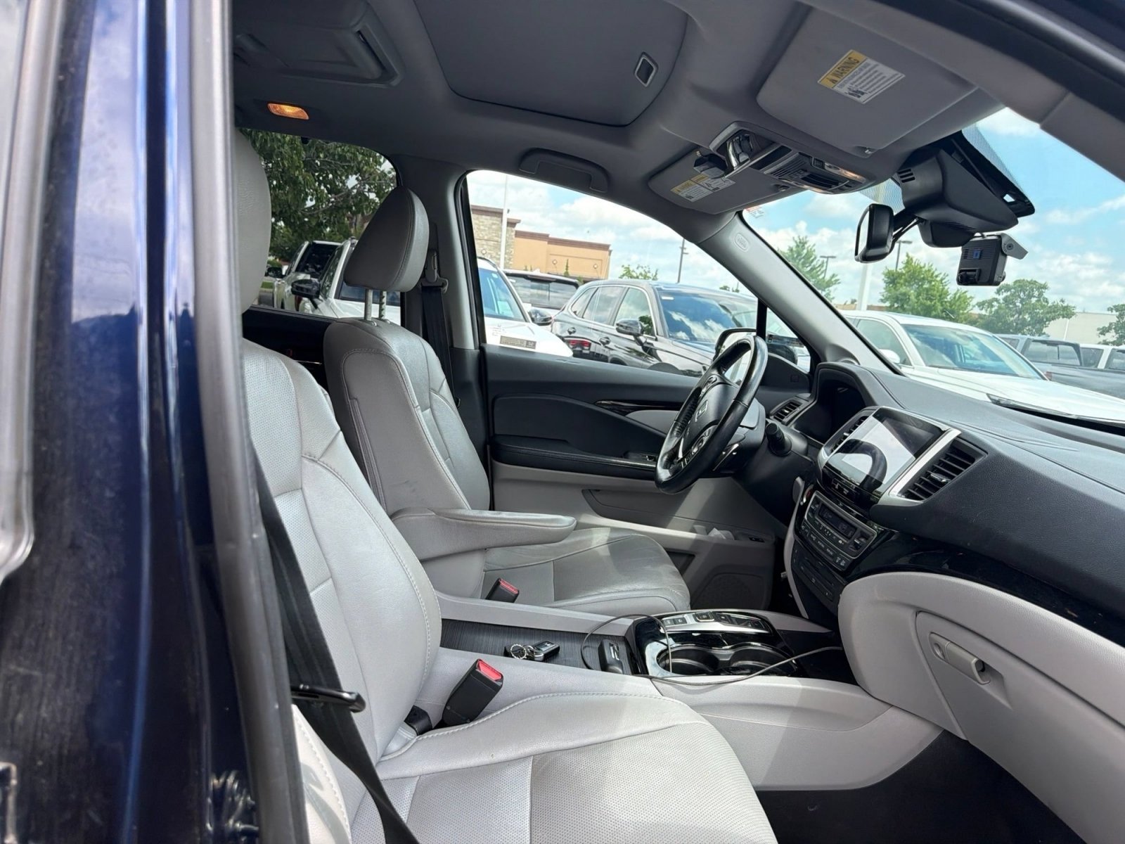 Used 2018 Honda Pilot Elite image 18