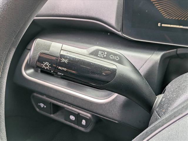 Used 2025 Kia K4 FWD image 13