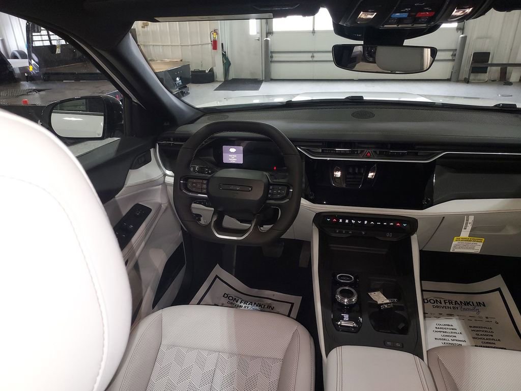 New 2026 Jeep Cherokee Overland image 15