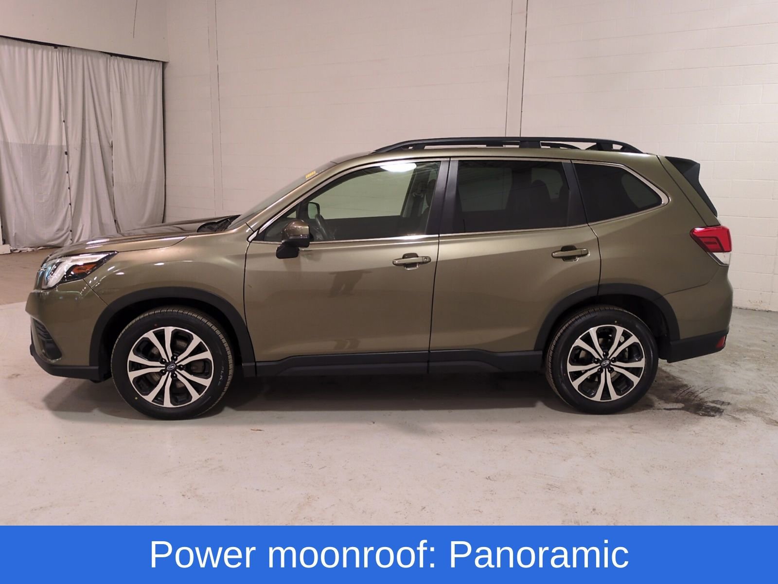 Used 2024 Subaru Forester Limited AWD/4WD image 7