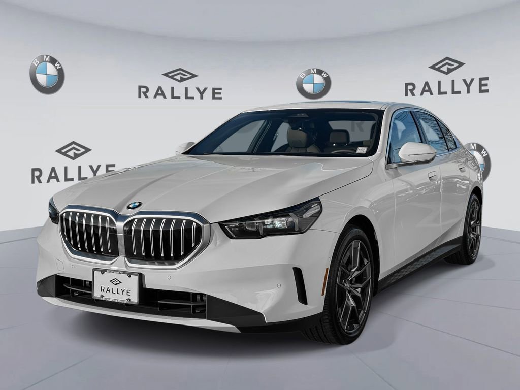 Certified 2026 BMW 530i xDrive w/ Premium Package AWD/4WD image 3