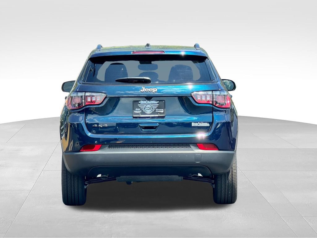 New 2026 Jeep Compass Latitude AWD/4WD image 6