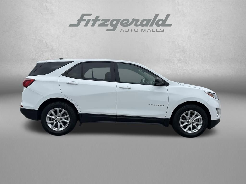 Used 2021 Chevrolet Equinox LS w/ LS Convenience Package image 4