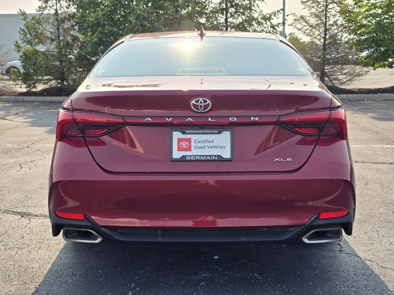 Certified 2019 Toyota Avalon XLE w/ Moonroof Package FWD image 6