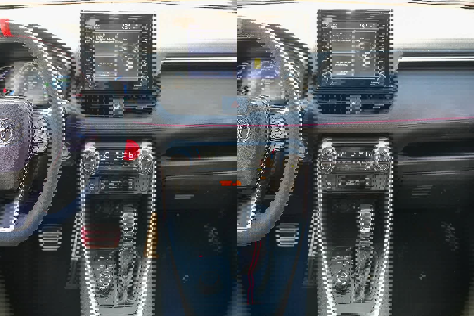 Used 2021 Toyota RAV4 SE w/ Weather & Moonroof Package image 12