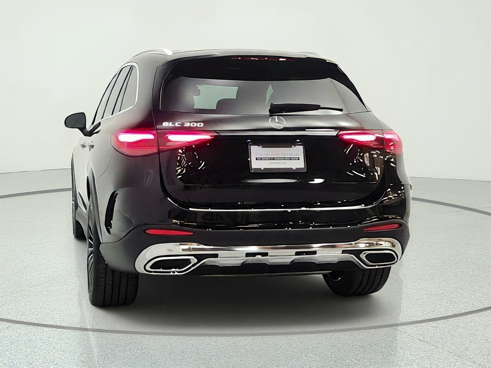 Used 2023 Mercedes-Benz GLC 300 image 6