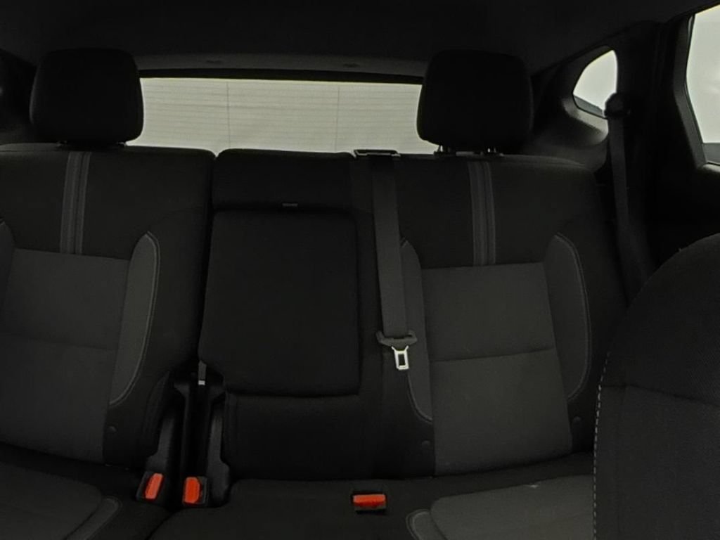 Used 2025 Chevrolet Blazer LT FWD image 10