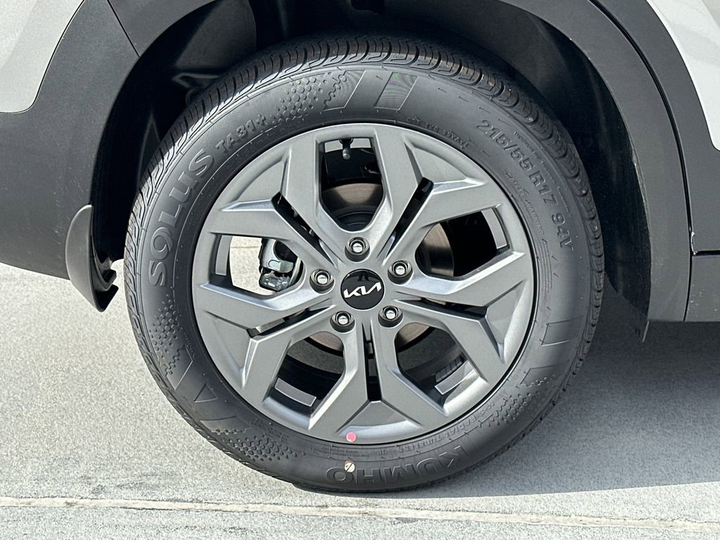 New 2026 Kia Seltos LX image 7