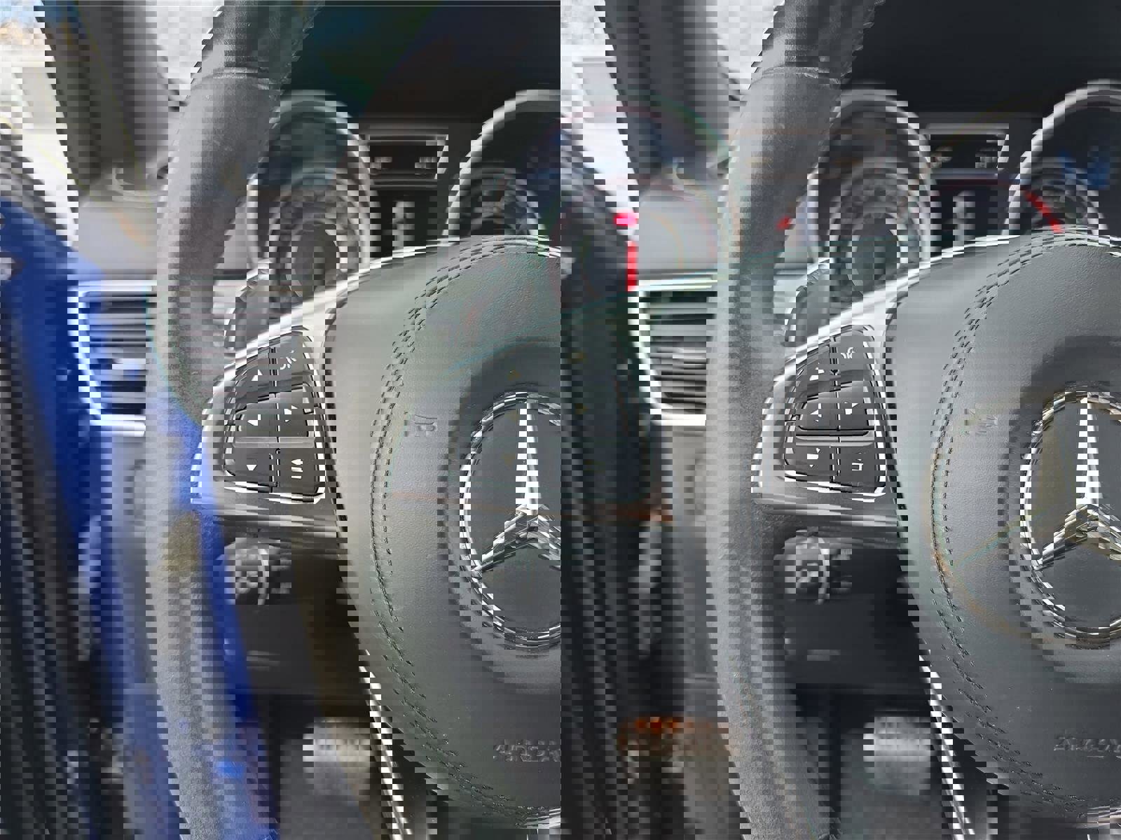 Used 2018 Mercedes-Benz GLS 63 AMG 4MATIC image 35