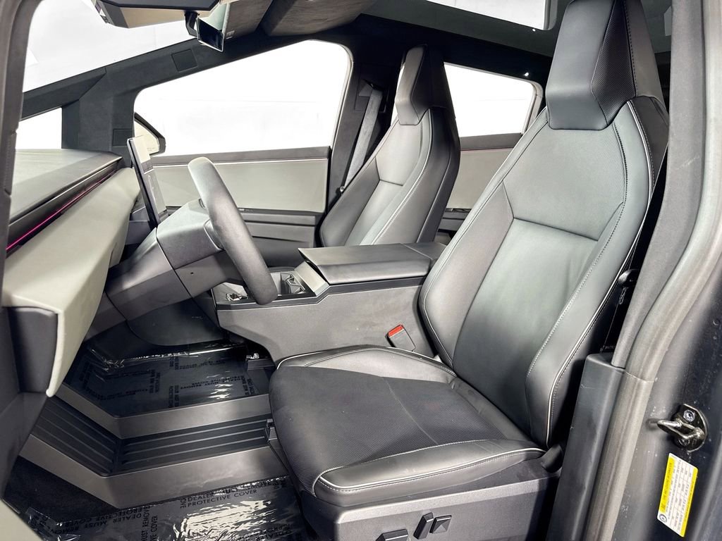 Used 2024 Tesla Cybertruck AWD Crew Cab image 20