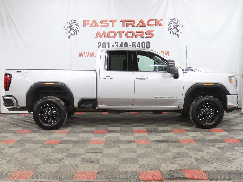 Used 2022 GMC Sierra 2500 SLE w/ X31 Off-Road Package image 4