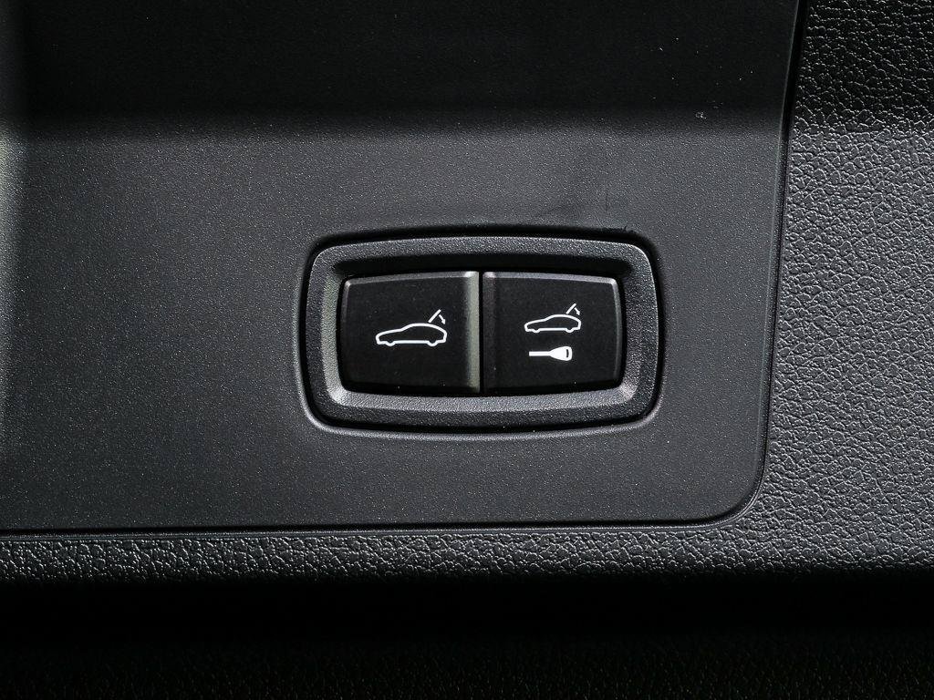 New 2026 Porsche Panamera image 33