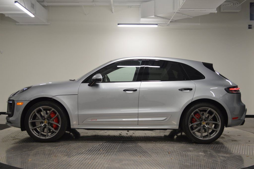 Certified 2023 Porsche Macan GTS AWD/4WD image 2