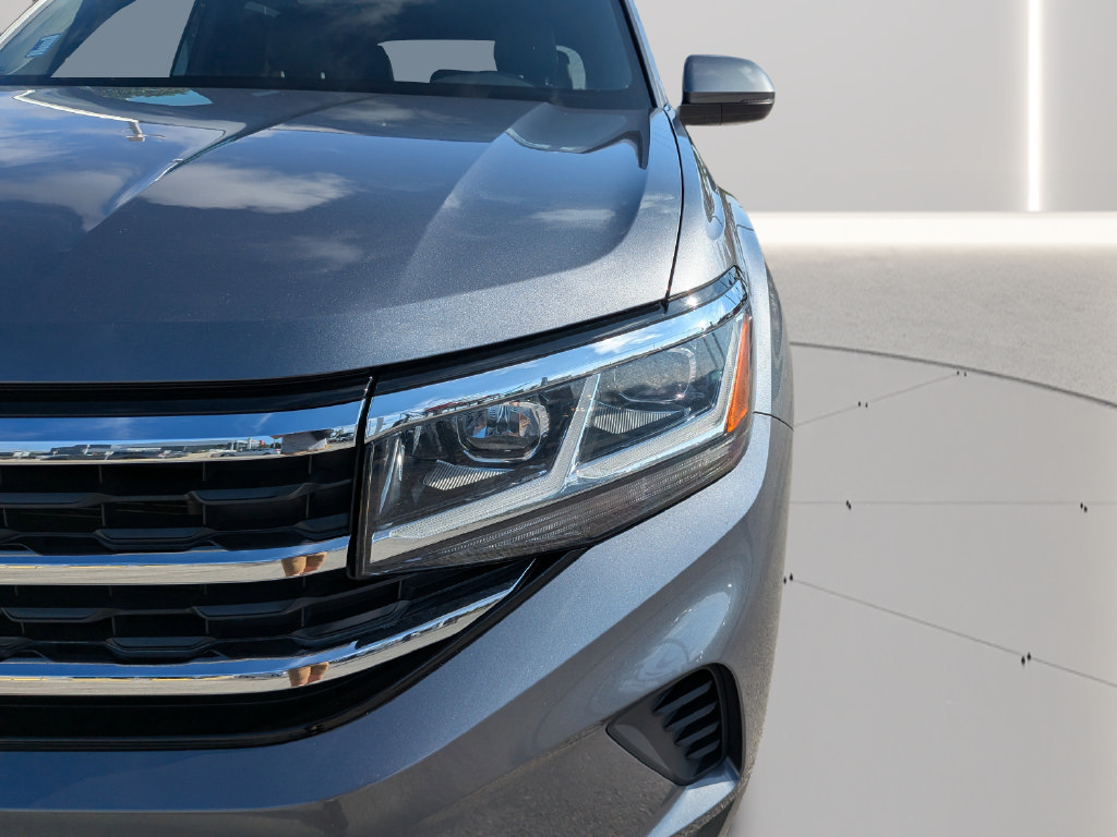 Certified 2023 Volkswagen Atlas Cross Sport SE FWD image 8