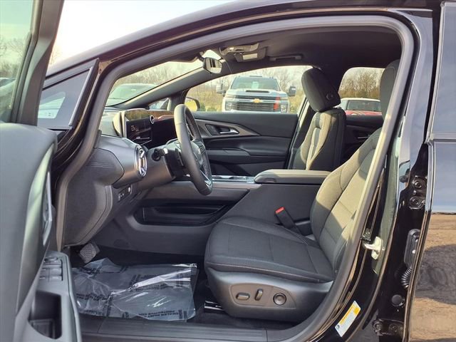 New 2026 Chevrolet Equinox EV LT w/ Comfort Package AWD/4WD image 28