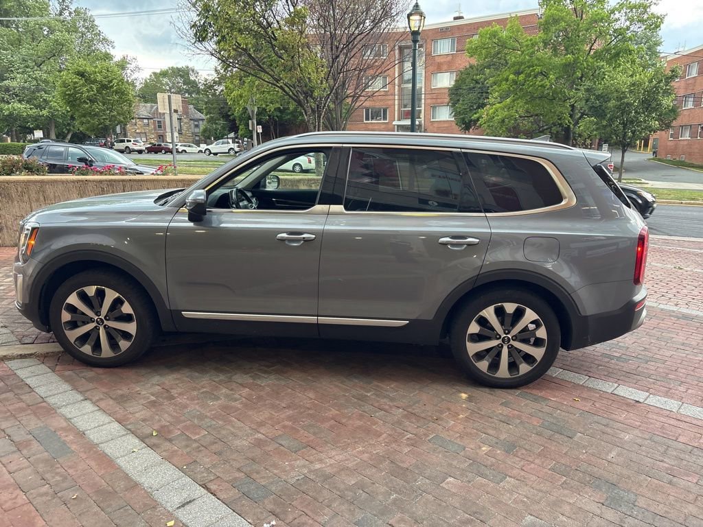 Used 2020 Kia Telluride S w/ S 8 Passenger Seating Package AWD/4WD image 6