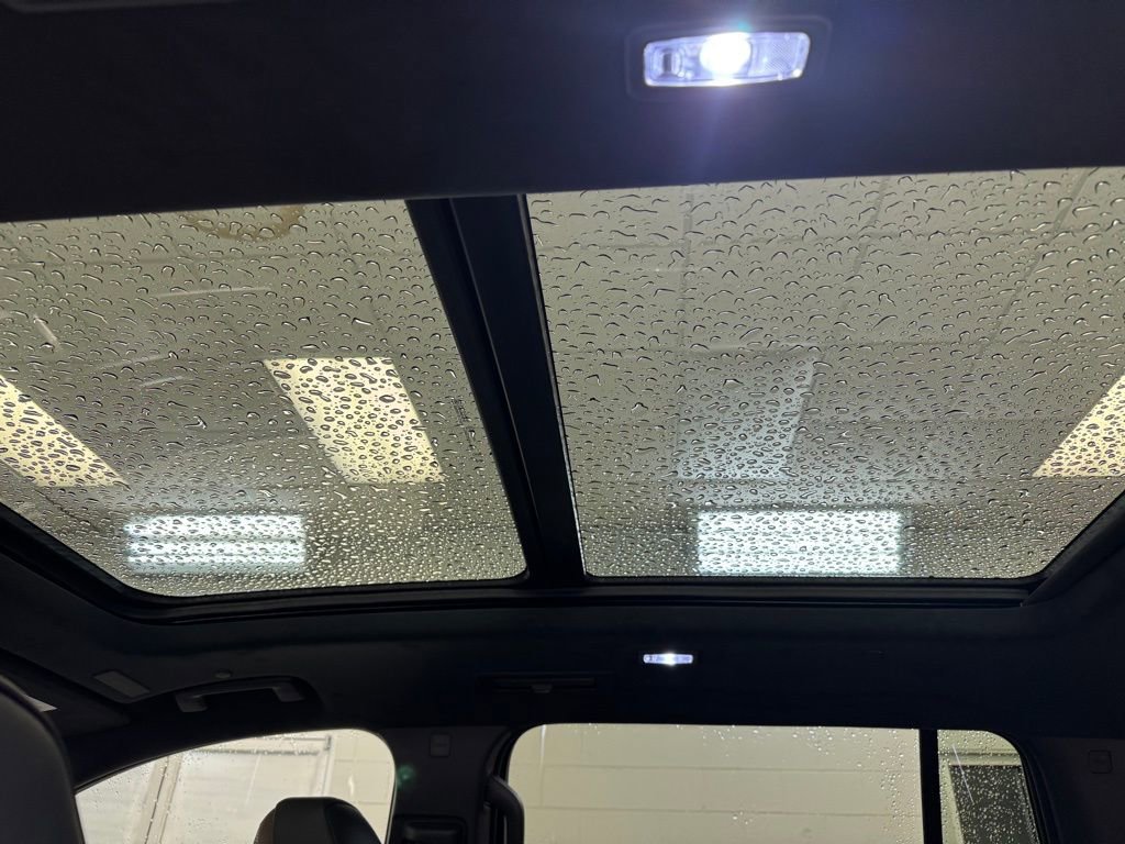 New 2026 GMC Acadia Denali Ultimate w/ LPO, Floor Liner Package image 18