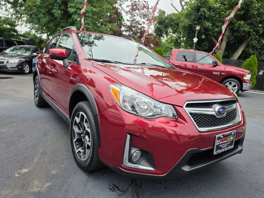 Used 2017 Subaru Crosstrek 2.0i Premium AWD/4WD image 4