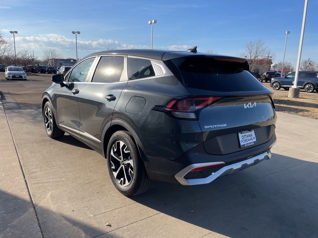 Used 2024 Kia Sportage EX FWD image 7