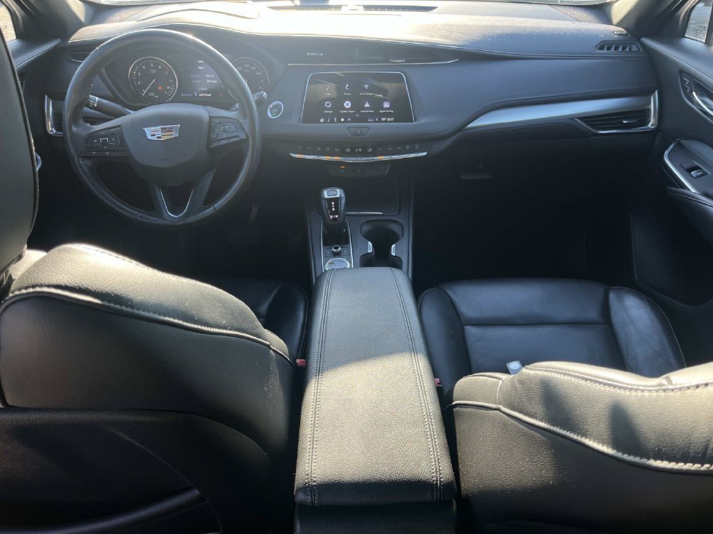 Used 2019 Cadillac XT4 Premium Luxury w/ Technology Package FWD image 11