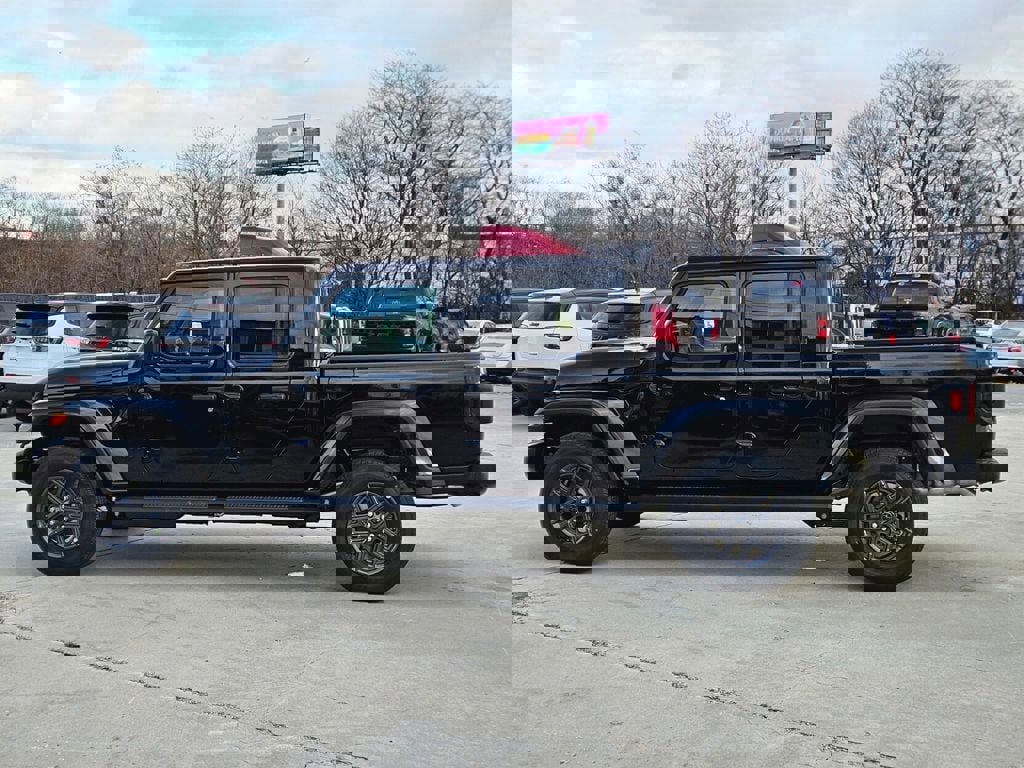 New 2026 Jeep Gladiator Sport image 2