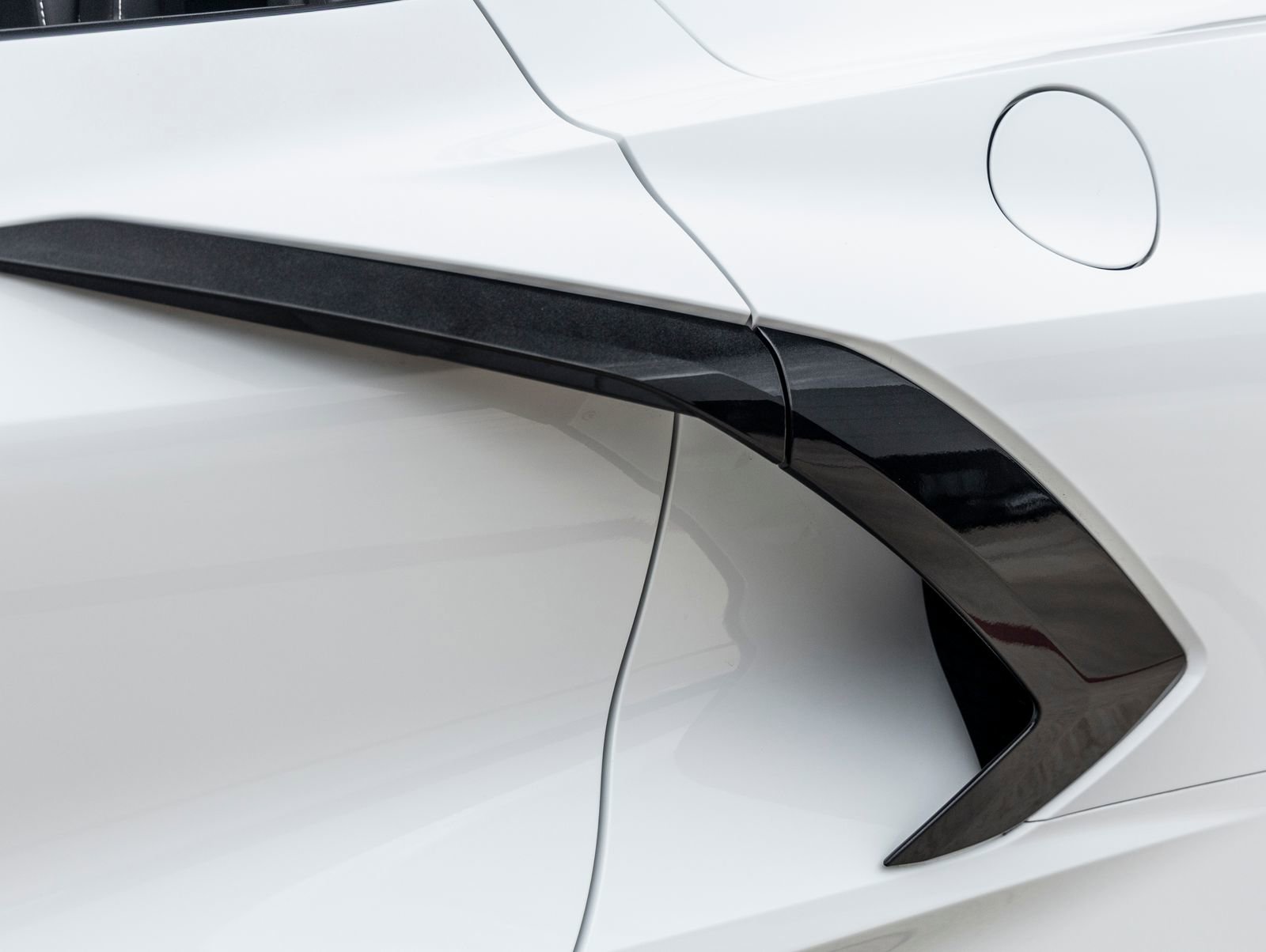 Used 2025 Chevrolet Corvette Stingray Coupe w/ Z51 Performance Package image 16