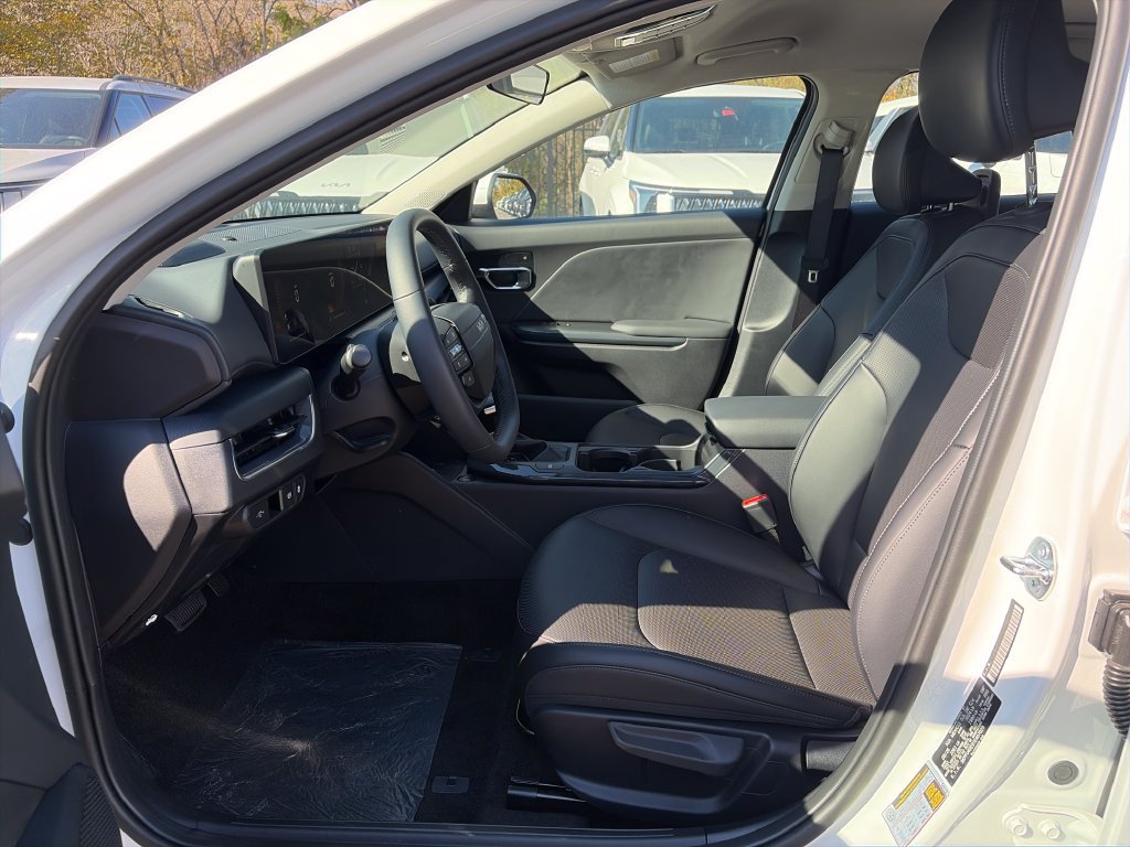 New 2026 Kia K4 EX FWD image 14