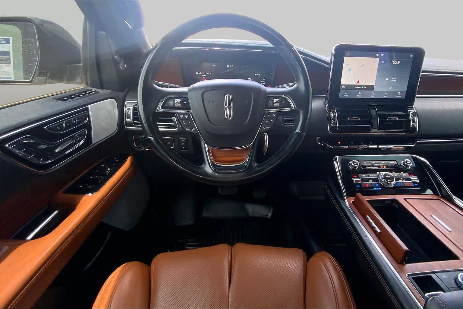 Used 2020 Lincoln Navigator L Reserve w/ Luxury Package AWD/4WD image 5
