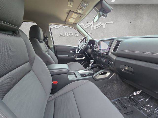 Used 2022 Nissan Frontier SV w/ Technology Package image 24