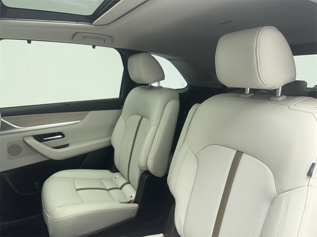 Used 2024 MAZDA CX-90 3.3 Turbo w/ Premium Plus Pkg image 38