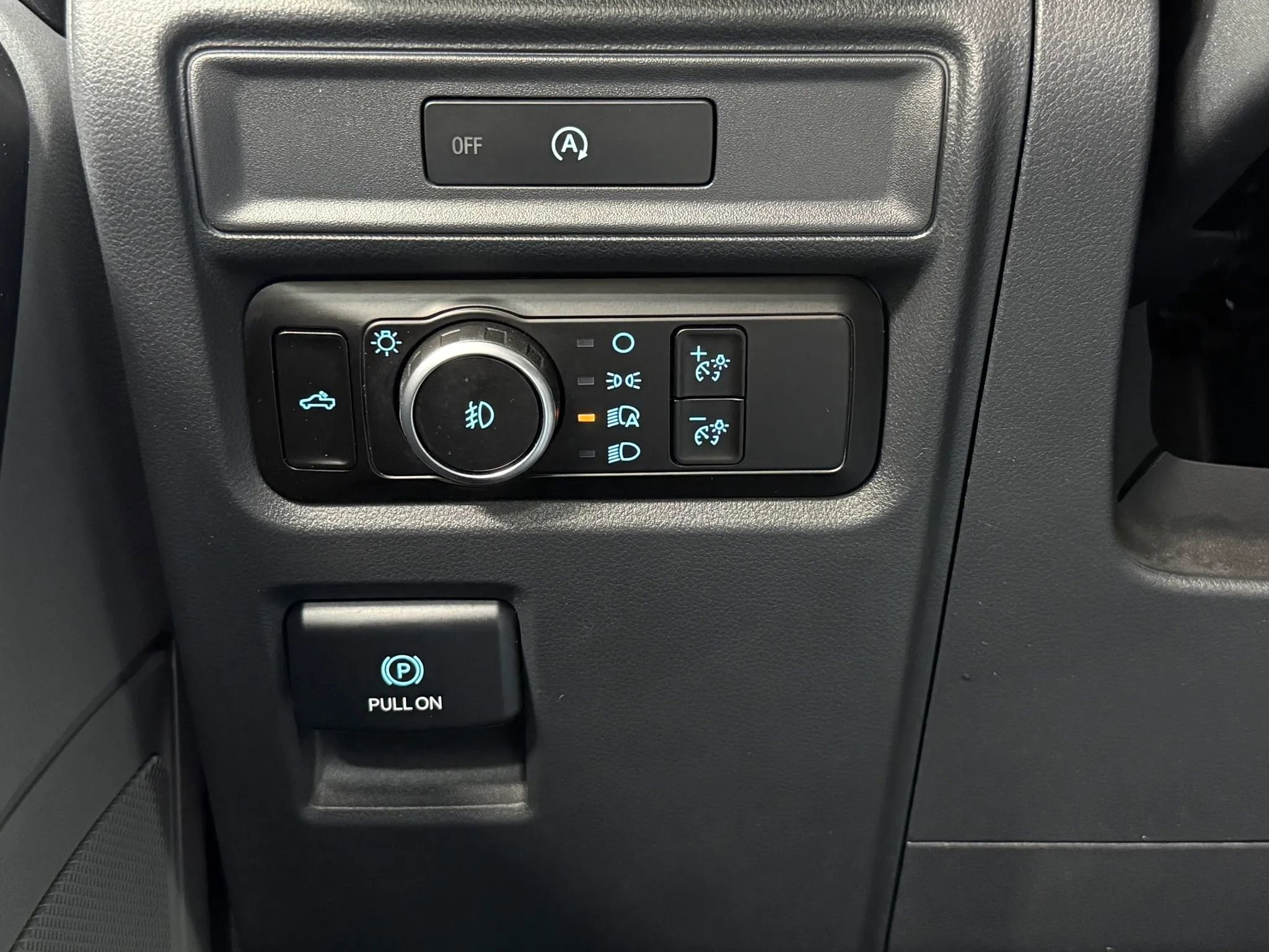 Used 2025 Ford F150 XL w/ Equipment Group 103A High AWD/4WD image 24