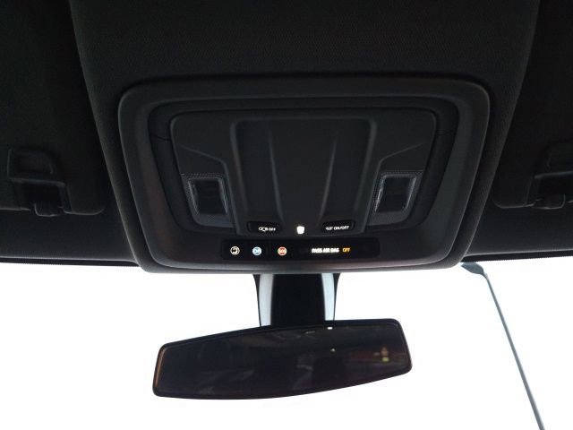 Used 2021 Chevrolet Silverado 1500 Custom image 20