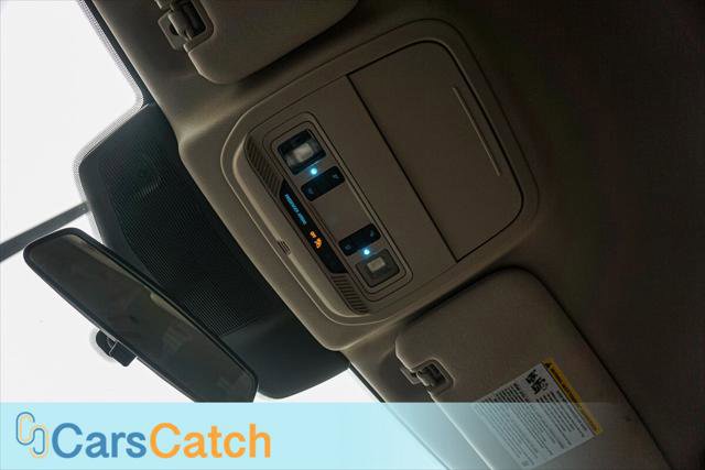 Used 2020 Ford Explorer XLT image 23