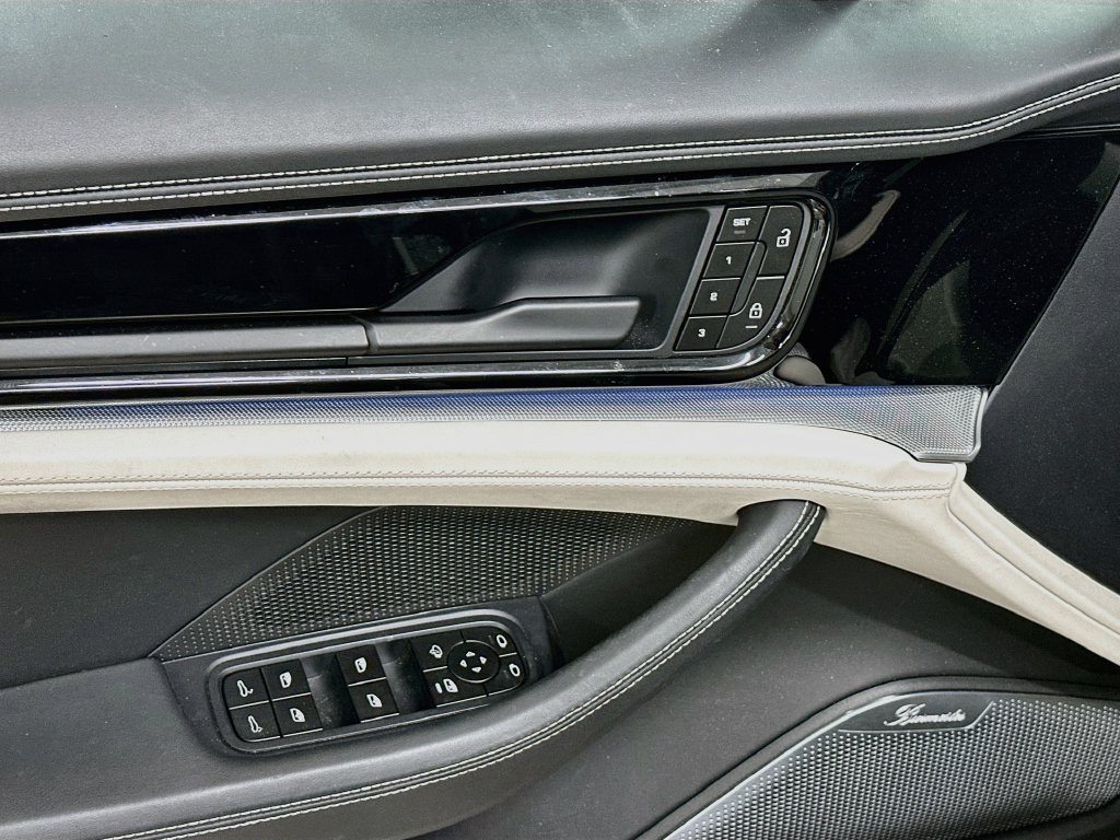 Certified 2024 Porsche Panamera 4 AWD/4WD image 19