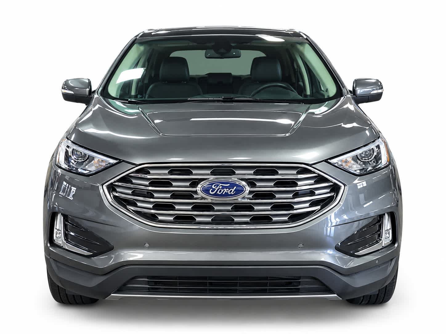 Used 2022 Ford Edge Titanium AWD/4WD image 5