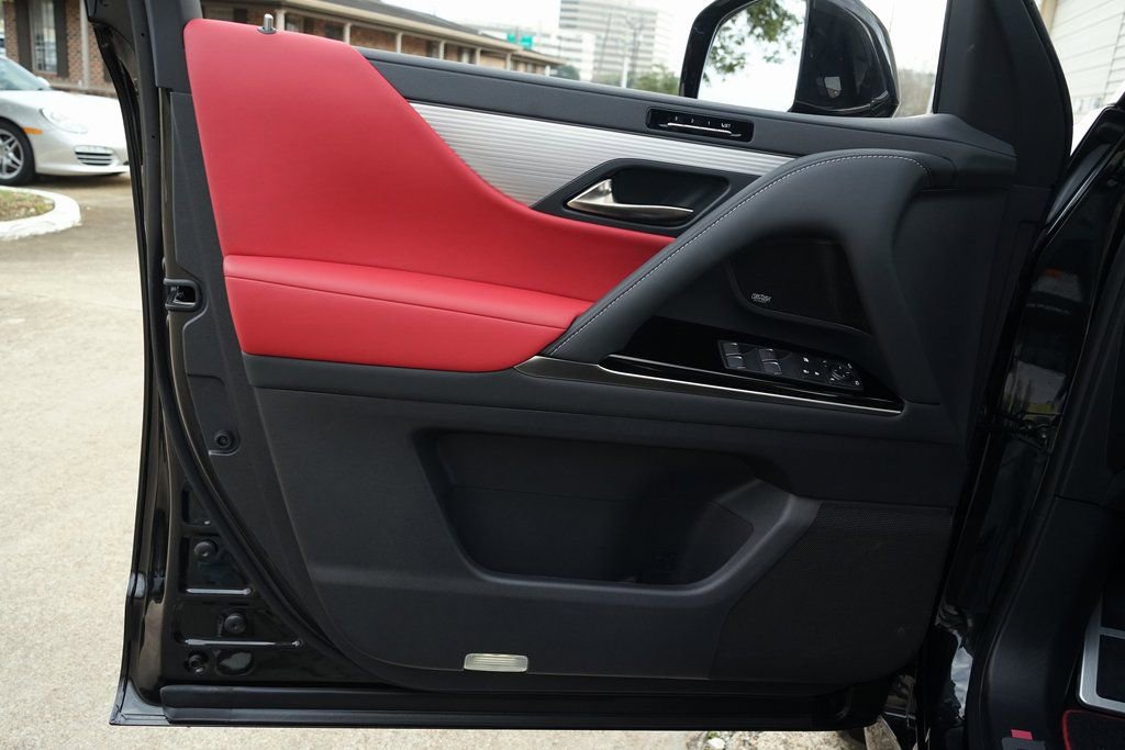 Used 2026 Lexus LX 700h F Sport w/ Accessory Package (Z1) image 21